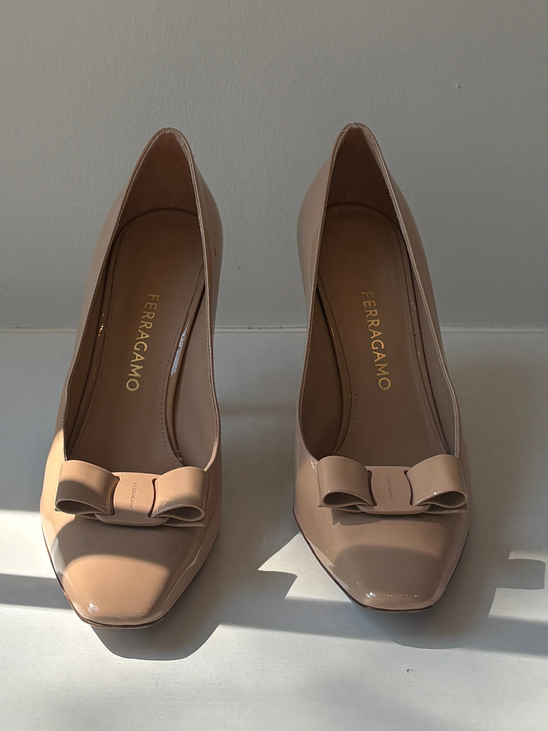 Salvatore Ferragamo Nude Patent Leather Vara Bow Pumps