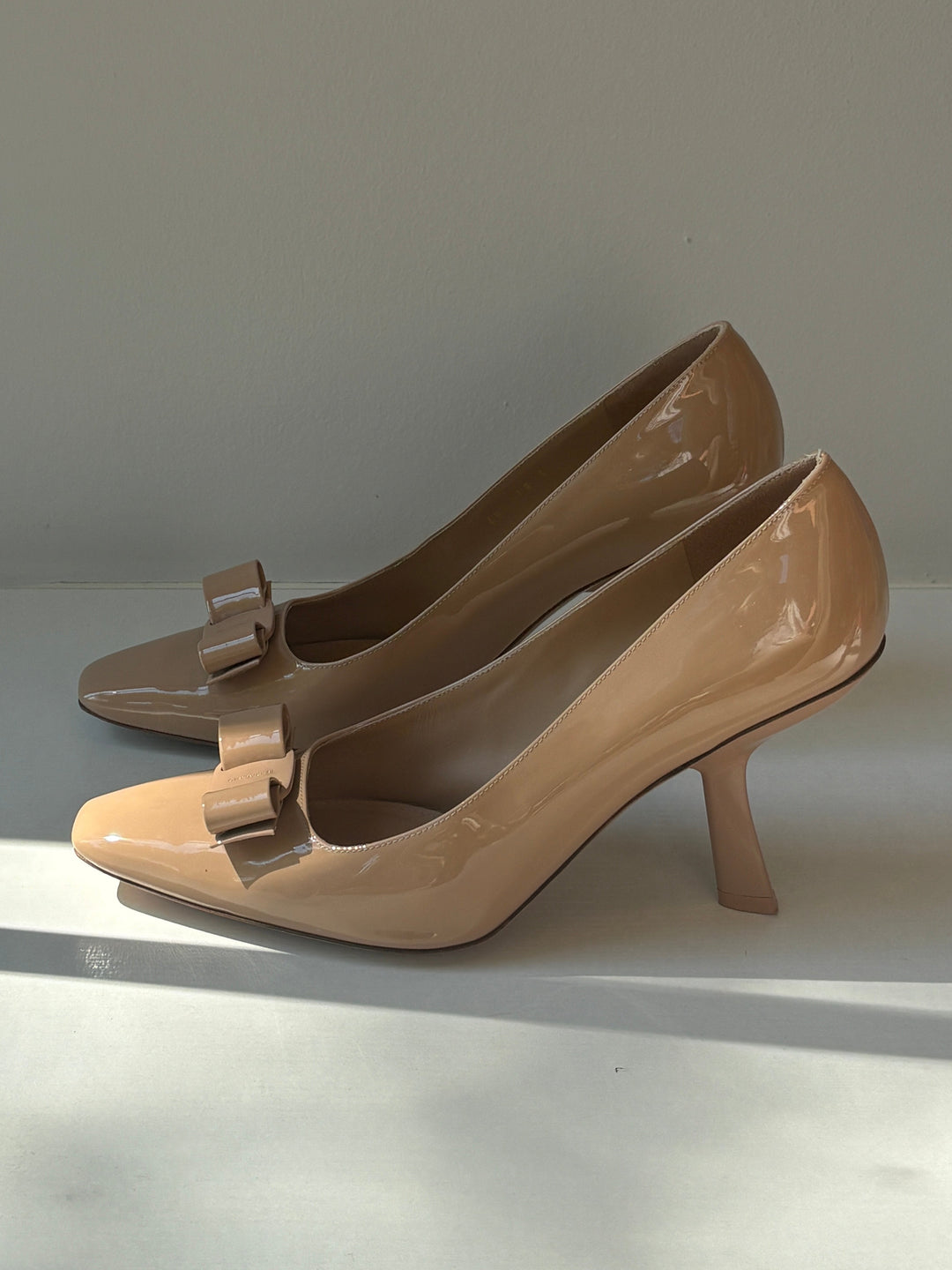 Salvatore Ferragamo Nude Patent Leather Vara Bow Pumps
