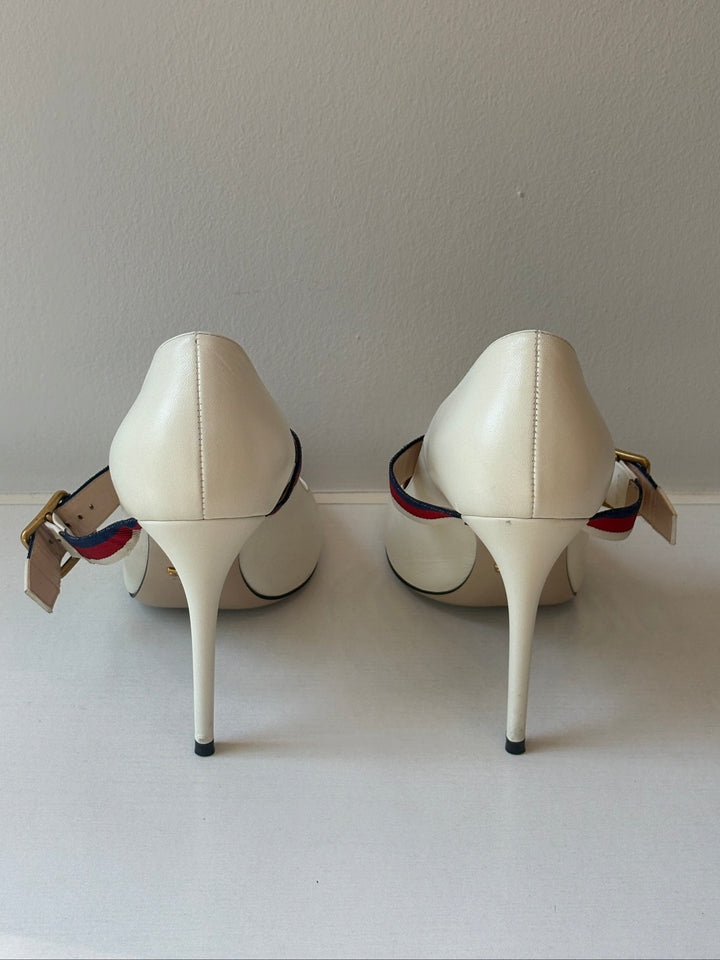 Gucci White Leather Sylvi Web Strap Pointed Toe Pumps