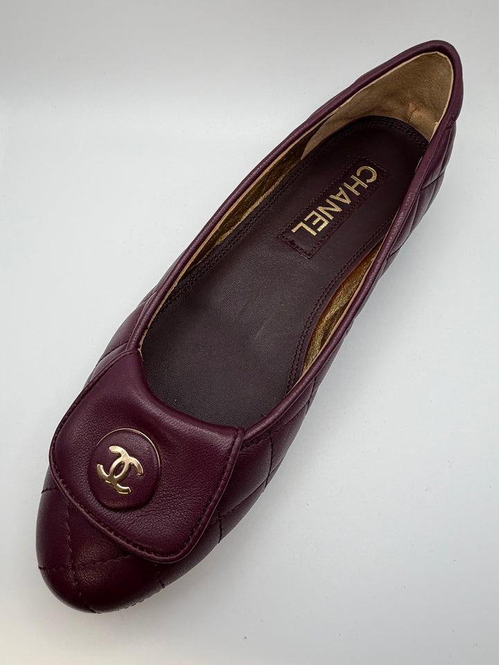 Chanel 2023 Quilted CC Ballet Flats- Burgundy Lambskin